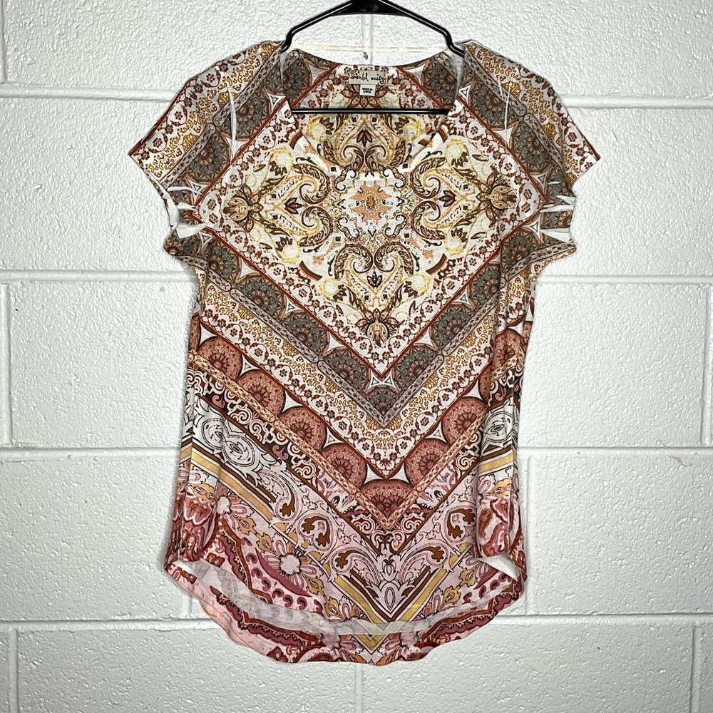 < World Unity Boho Multi-Patterned Short Sleeve Top >